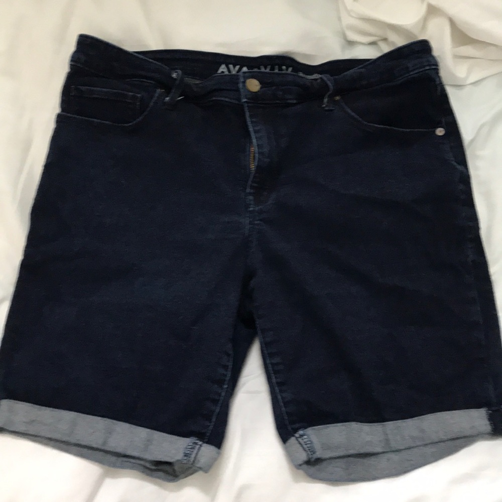 Ava & Viv Bermuda shorts